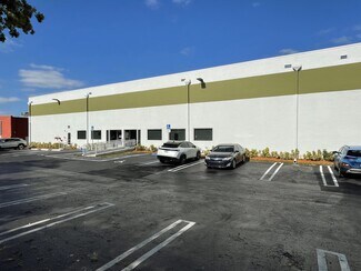 Plus de détails pour 1400 NW 88th Ave, Doral, FL - Industriel/Logistique à louer