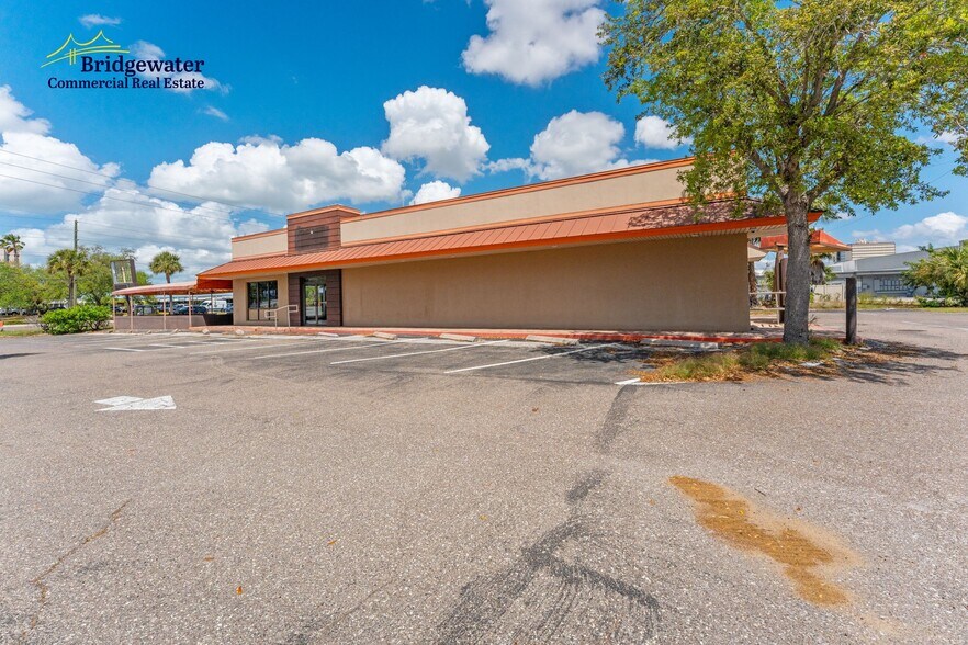 1200 Pasadena Ave S, South Pasadena, FL à vendre - Photo de l’immeuble – Image 3 sur 25