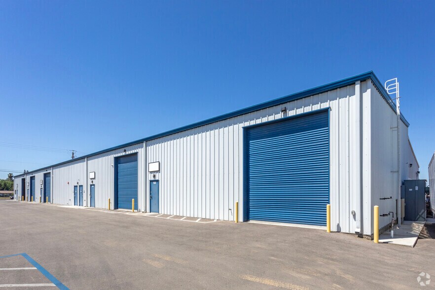 1255 Hoblitt Ave, Clovis, CA à louer - Photo de l’immeuble – Image 3 sur 11