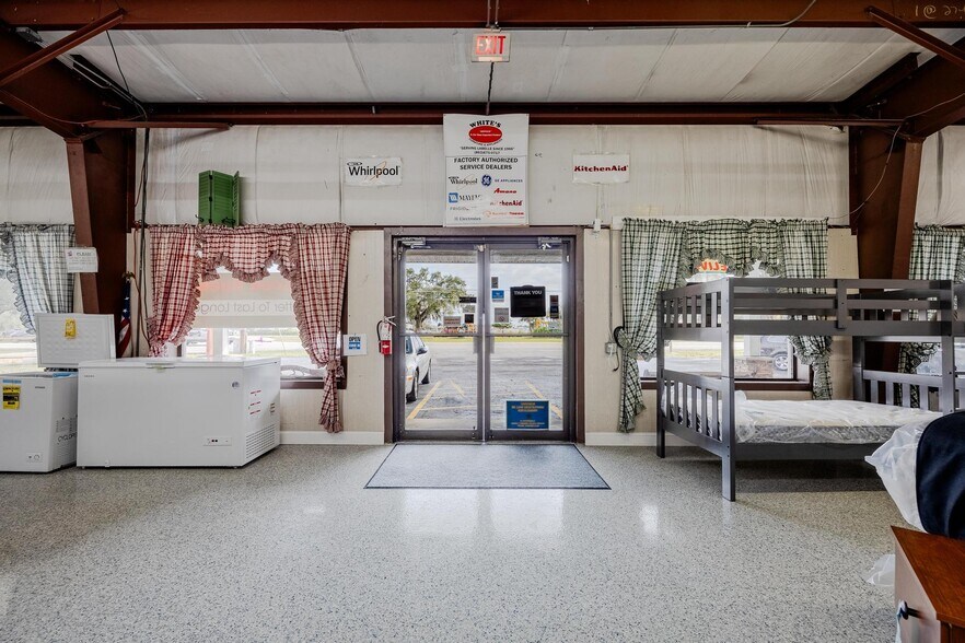 1060 S Sr-29, LaBelle, FL à vendre - Photo de l’immeuble – Image 3 sur 24