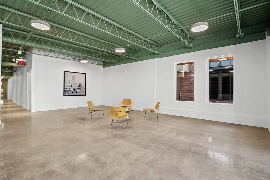1625 S Boston Ave, Tulsa, OK à louer - Photo de l’immeuble – Image 3 sur 34