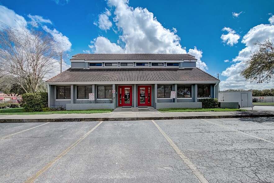 201 W SR 434, Winter Springs, FL à louer - Photo de l’immeuble – Image 1 sur 60