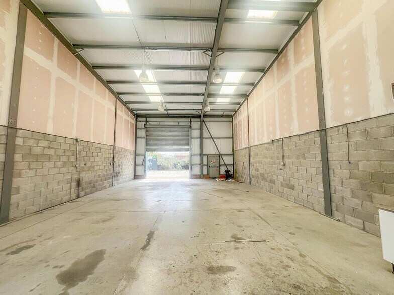 181 Triumph Way, Liverpool à louer - Photo de l’immeuble – Image 2 sur 4