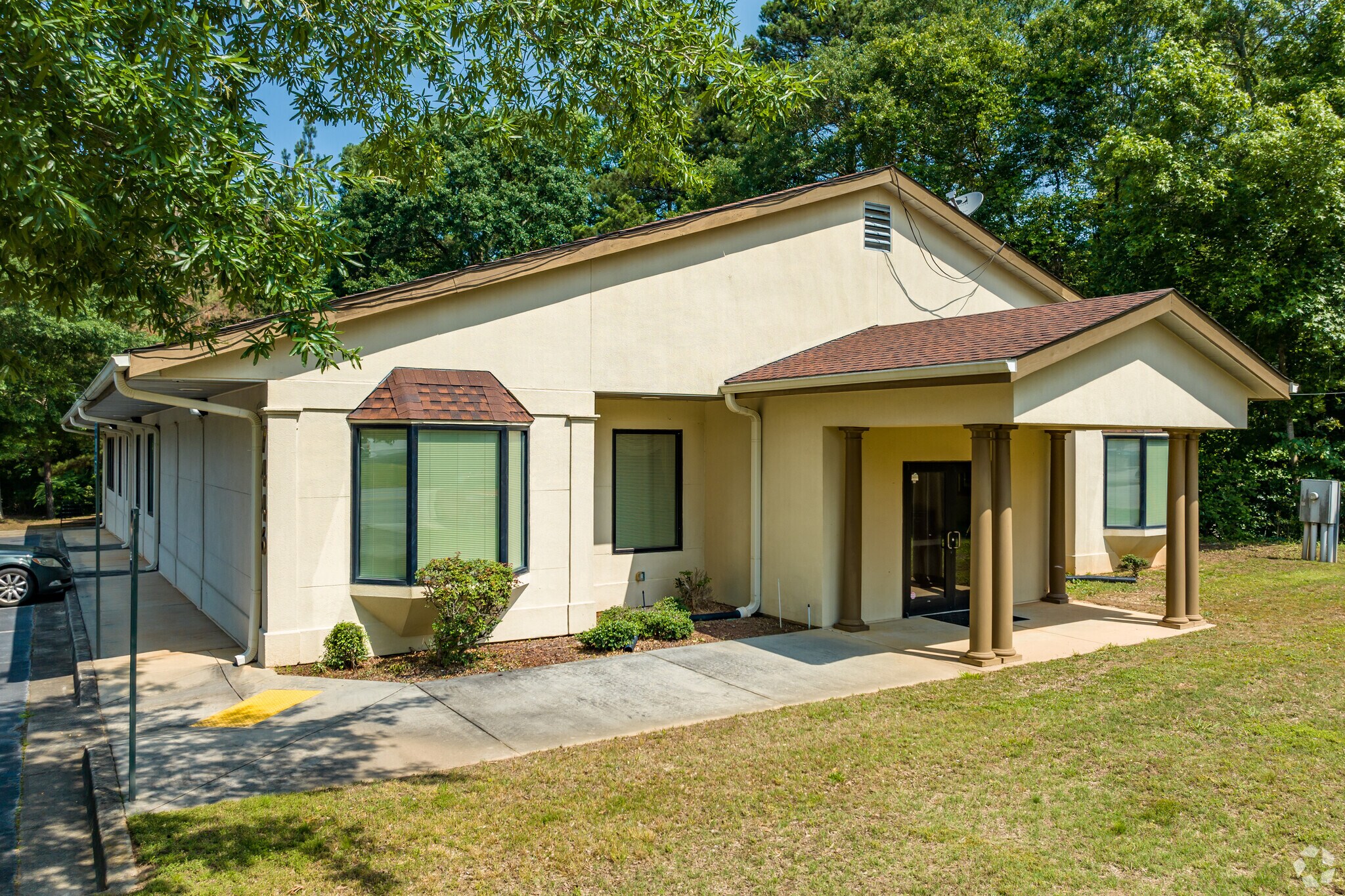 7446 Covington Hwy, Lithonia, GA à vendre Photo principale– Image 1 sur 21