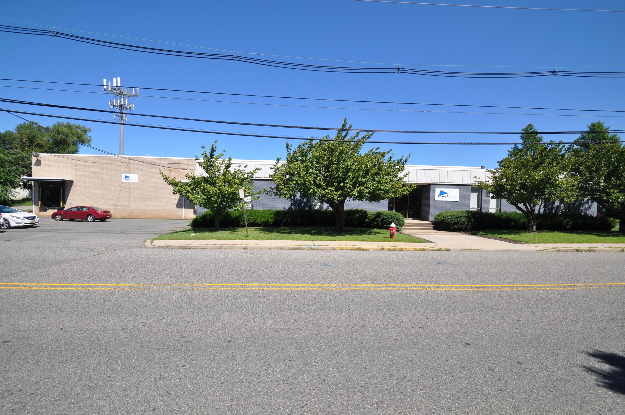 65 Commerce Rd, Carlstadt, NJ à louer Photo principale– Image 1 sur 4