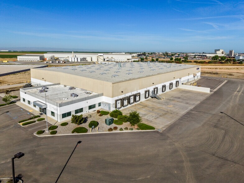 6850 New Kapittel Ct, Shafter, CA à vendre - Photo de l’immeuble – Image 1 sur 7