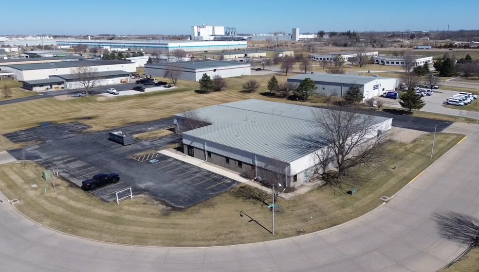 238 Alexander Ave, Ames, IA à vendre - Photo de l’immeuble – Image 2 sur 14