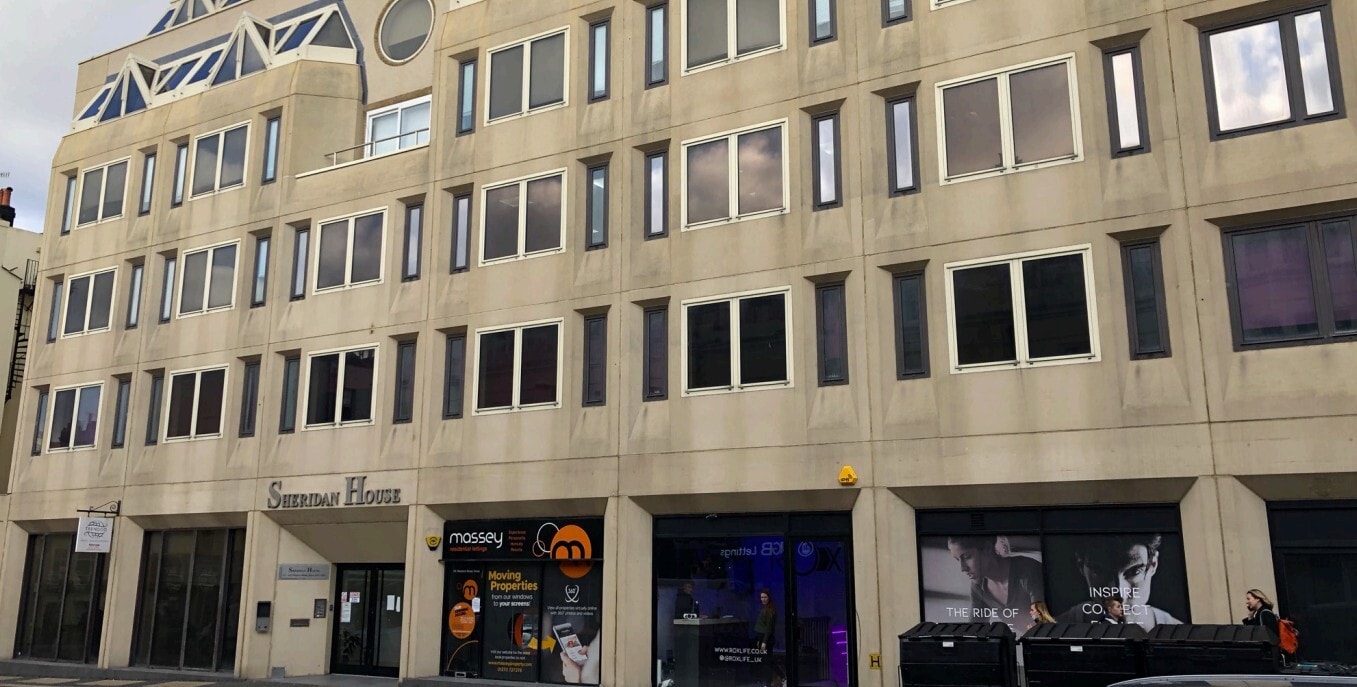 112-116 Western Rd, Hove à louer Photo de l’immeuble– Image 1 sur 7