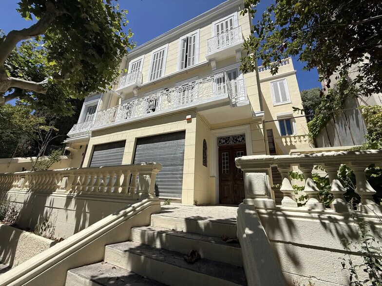 Bureau dans Marseille à vendre - Photo de l’immeuble – Image 2 sur 2