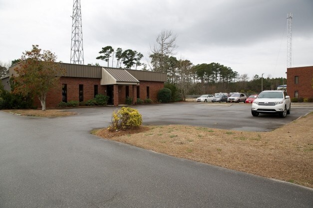 5447 Hwy 70, Morehead City, NC à louer Photo principale– Image 1 sur 12