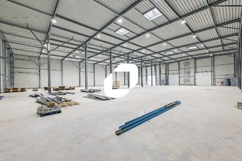 Local d’activités dans Saint-Pathus à louer Photo de l’immeuble– Image 1 sur 12