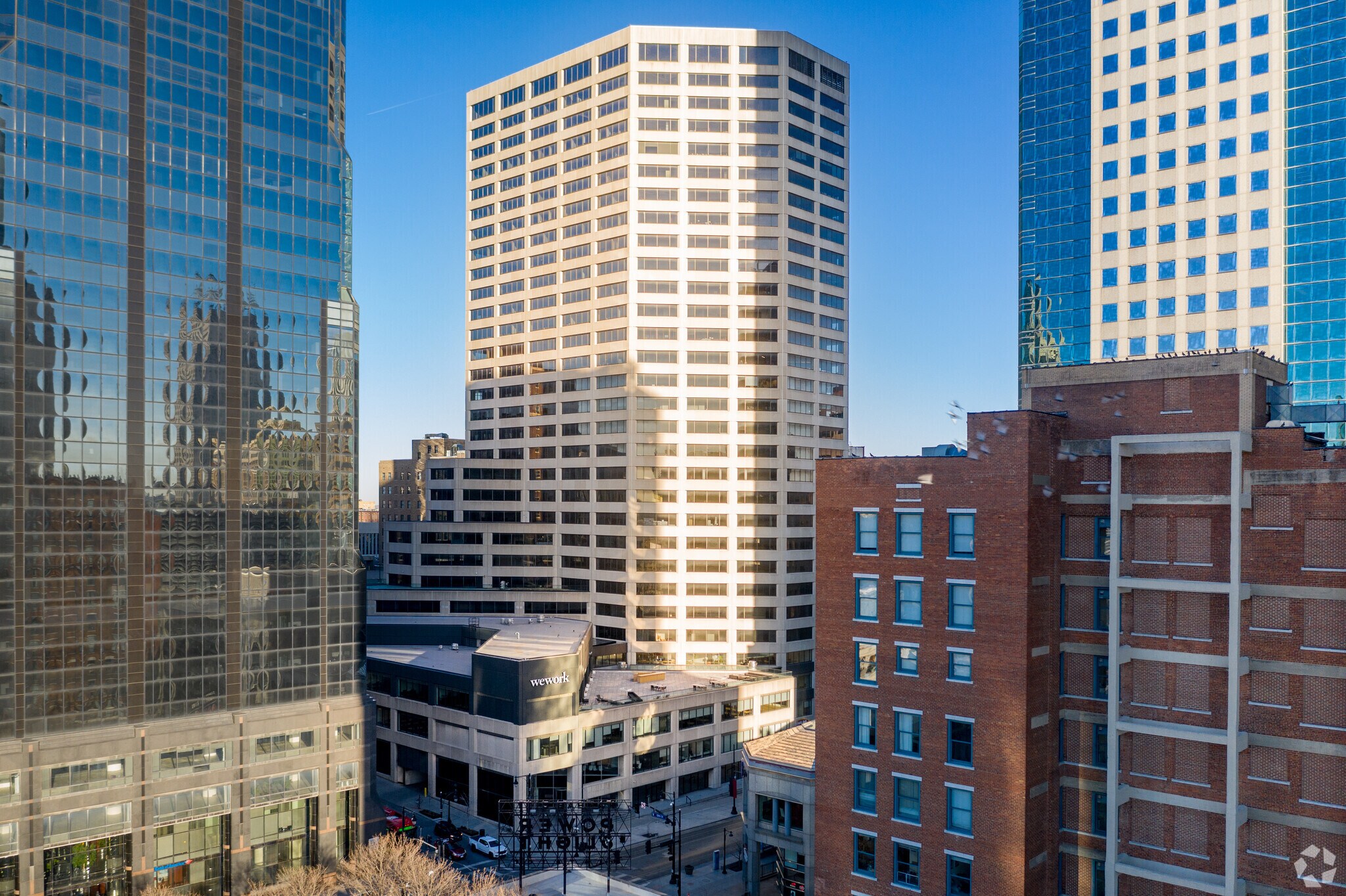 1100 Main St, Kansas City, MO à louer Photo principale– Image 1 sur 29