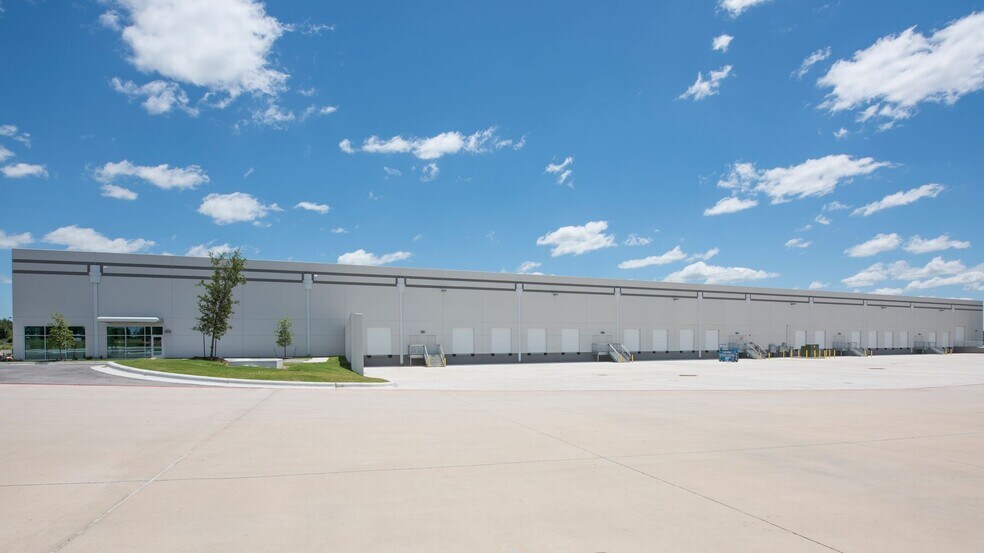 401 Center Ridge Dr, Austin, TX à louer - Photo de l’immeuble – Image 2 sur 5