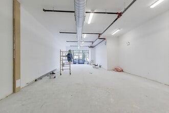 1619 W Lawrence Ave, Chicago, IL à louer Photo intérieure– Image 2 sur 4