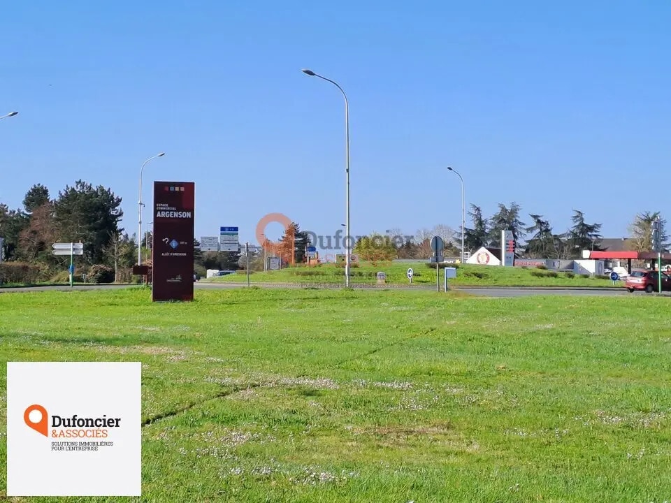 Local commercial dans Châtellerault à vendre Photo de l’immeuble– Image 1 sur 2