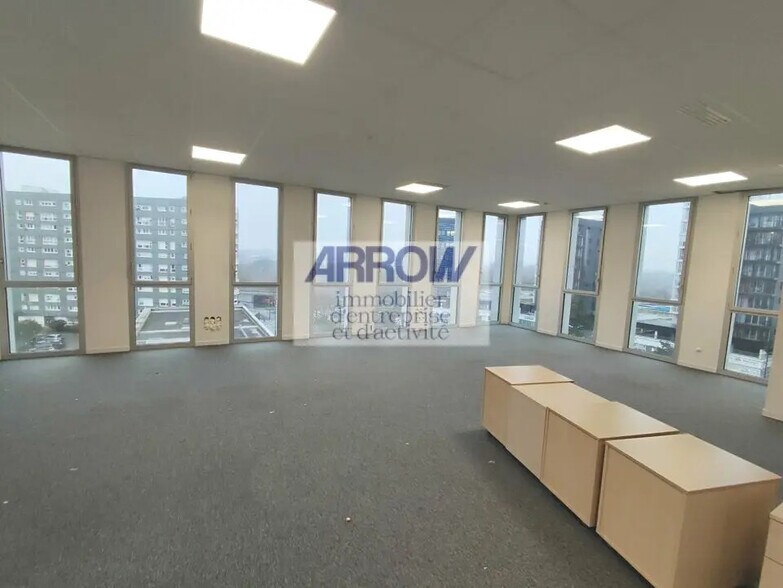 Bureau dans Nantes à louer - Photo de l’immeuble – Image 3 sur 12
