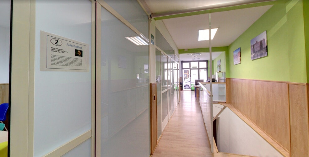 Immeuble residentiel dans Madrid, Madrid à vendre - Photo intérieure – Image 2 sur 7