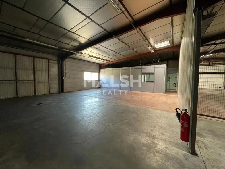 Local d'activités dans Bellignat à vendre - Photo de l’immeuble – Image 3 sur 9