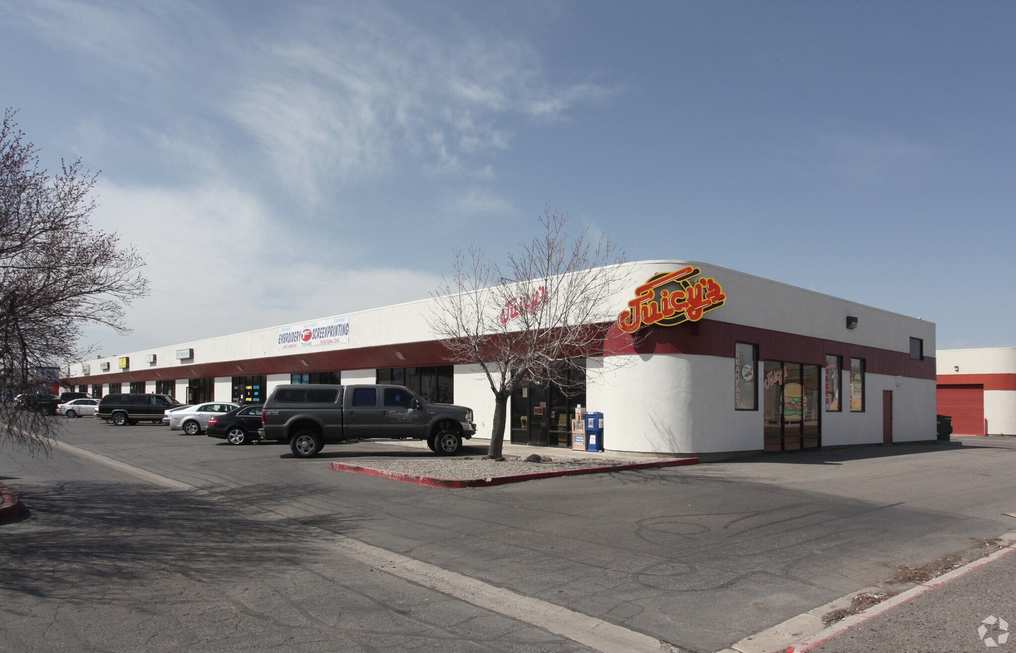 56-104 E Glendale Ave, Sparks, NV à louer Photo principale– Image 1 sur 10