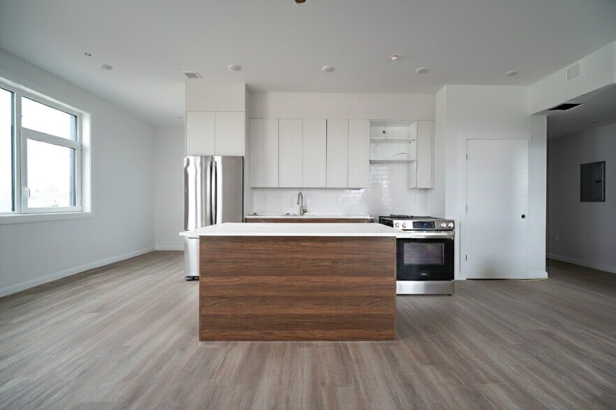 13 Warwick St, Somerville, MA à vendre - Photo de l’immeuble – Image 3 sur 16