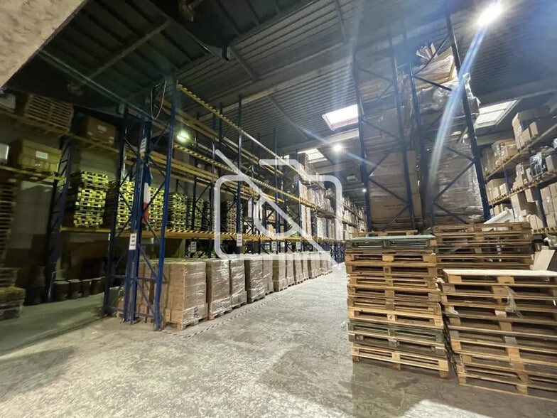 Industriel/Logistique dans Chennevières-sur-Marne à vendre - Photo de l’immeuble – Image 2 sur 4