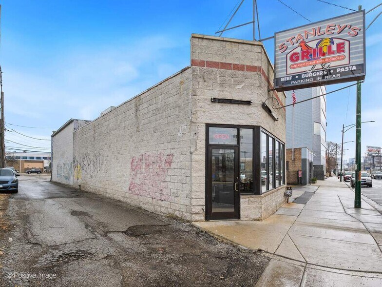 1543 N Elston Ave, Chicago, IL à vendre - Photo de l’immeuble – Image 3 sur 18