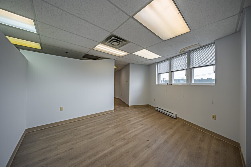 50 Johnson Ave, Hackensack, NJ à louer - Photo intérieure – Image 3 sur 17