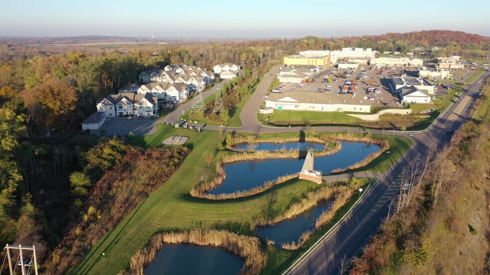 120 Township Blvd, Camillus, NY à louer - Vidéo sur l’annonce professionnelle – Image 3 sur 15
