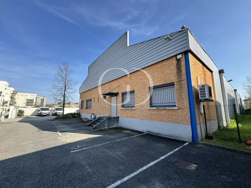 14 Rue Douaumont, Villeurbanne à louer Photo de l’immeuble– Image 1 sur 7
