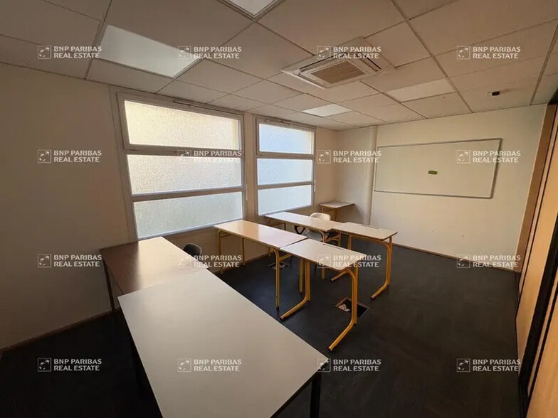 Bureau dans Tours à vendre - Photo intérieure – Image 1 sur 13