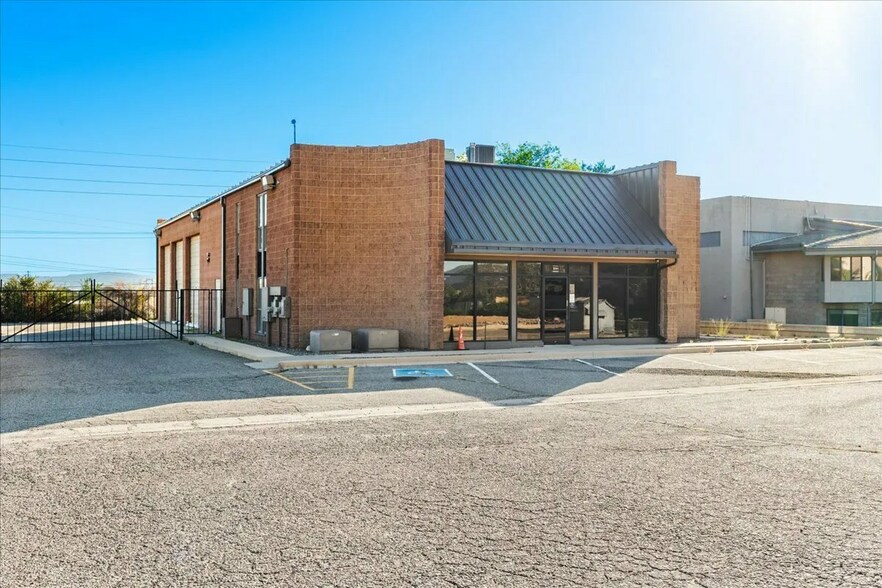 3241 Tower Rd, Prescott, AZ à vendre - Photo de l’immeuble – Image 2 sur 9