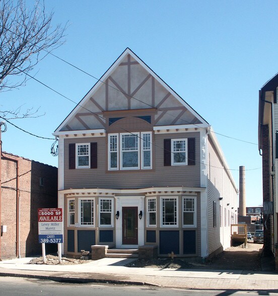 881 Whalley Ave, New Haven, CT à vendre - Photo de l’immeuble – Image 2 sur 4