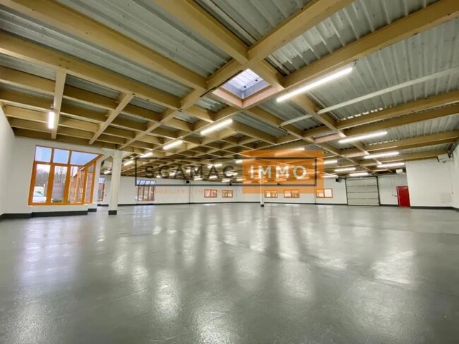 Plus de détails pour Local d'activités à louer