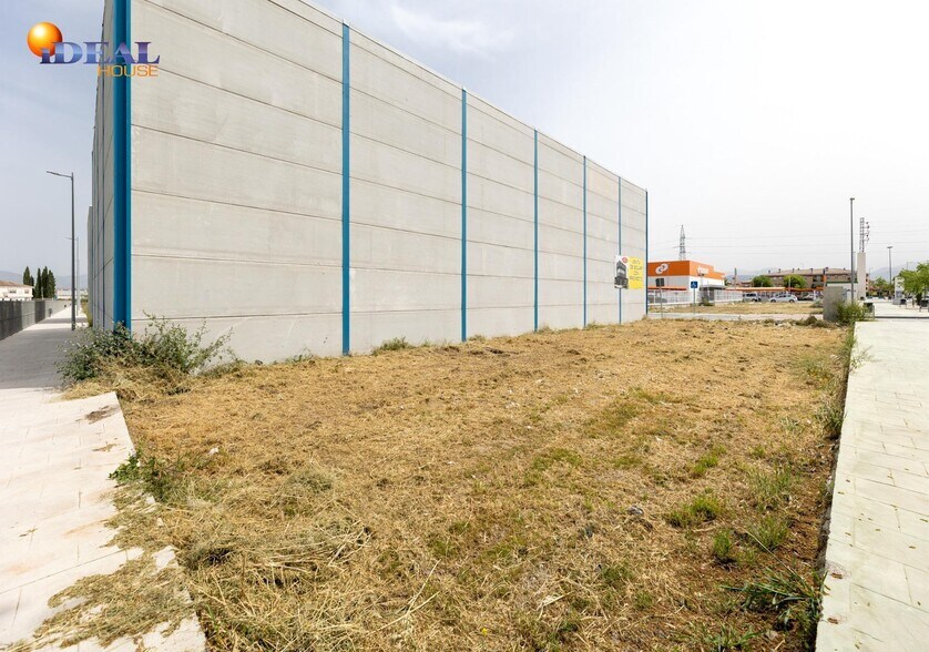 Industriel/Logistique dans Vegas del Genil, Granada à vendre - Photo de l’immeuble – Image 2 sur 17