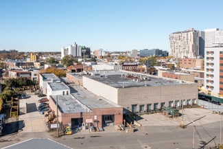 Plus de détails pour 104-37 150th St, Jamaica, NY - Bureau, Industriel/Logistique à louer