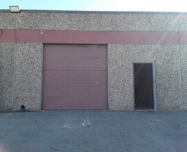 2100 S Great Southwest Pky, Grand Prairie, TX à louer Photo de l’immeuble– Image 1 sur 3