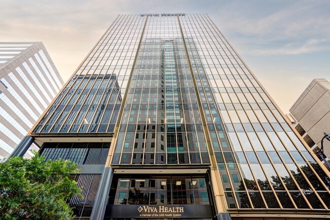 Plus de détails pour 417 N 20th St, Birmingham, AL - Bureau aux enchères