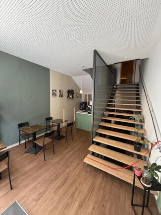 Plus de détails pour Local commercial à louer