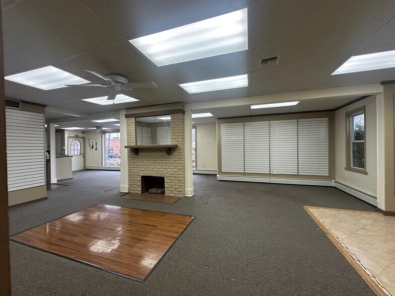 431 New York Ave, Huntington, NY à vendre - Photo intérieure – Image 3 sur 7
