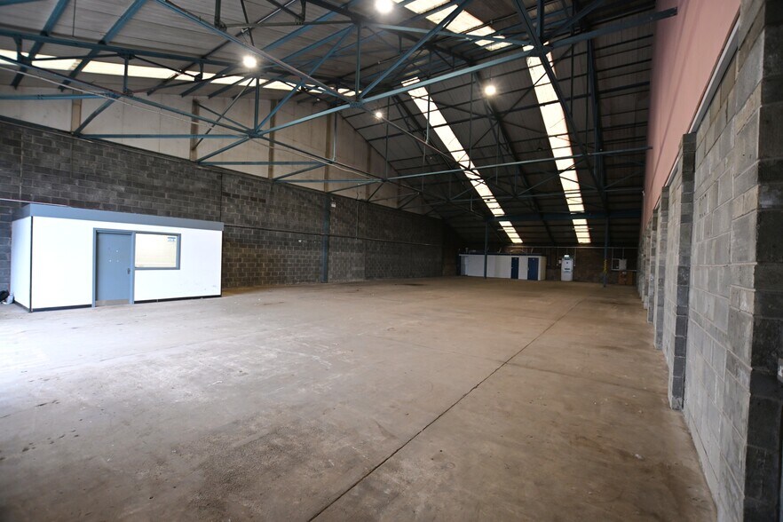 14B Burnbank Rd, Falkirk à louer - Photo de l’immeuble – Image 2 sur 5