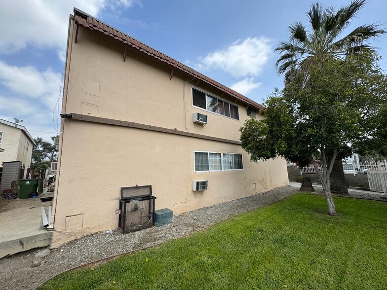 10960 Sutter Ave, Pacoima, CA à vendre - Photo de l’immeuble – Image 3 sur 7