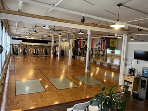 1000 N Division St, Peekskill, NY à louer Photo intérieure– Image 1 sur 4