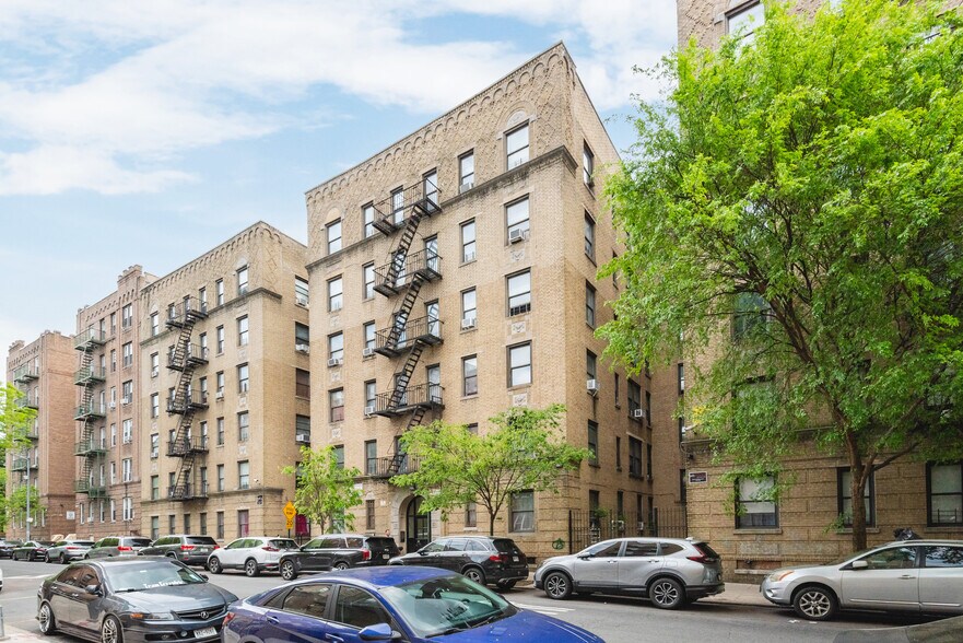 3464 Knox, Bronx, NY à vendre - Photo de l’immeuble – Image 3 sur 15