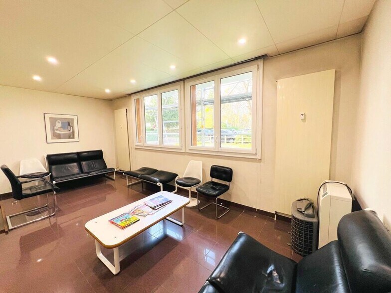 Bureau dans Marly-le-Roi à vendre - Photo intérieure – Image 2 sur 15
