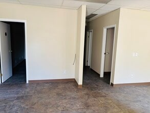 9552 26 Av NW, Edmonton, AB à louer Photo de l’immeuble– Image 2 sur 4