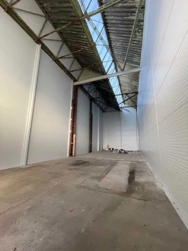 Plus de détails pour Local d’activités à vendre