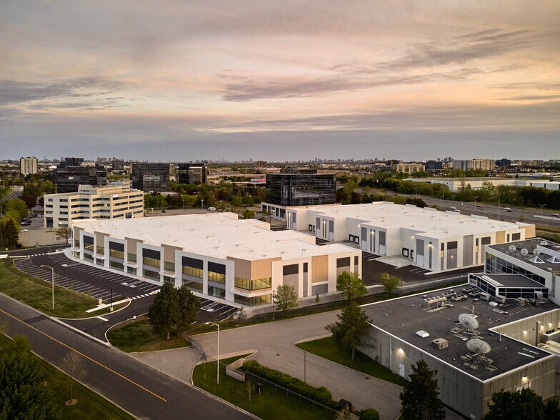 180 Allstate Pky, Markham, ON à vendre - Photo de l’immeuble – Image 1 sur 3