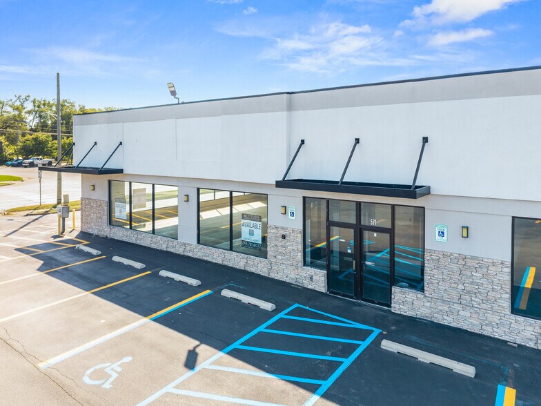 539-577 E Chicago St, Coldwater, MI à louer - Photo de l’immeuble – Image 3 sur 38