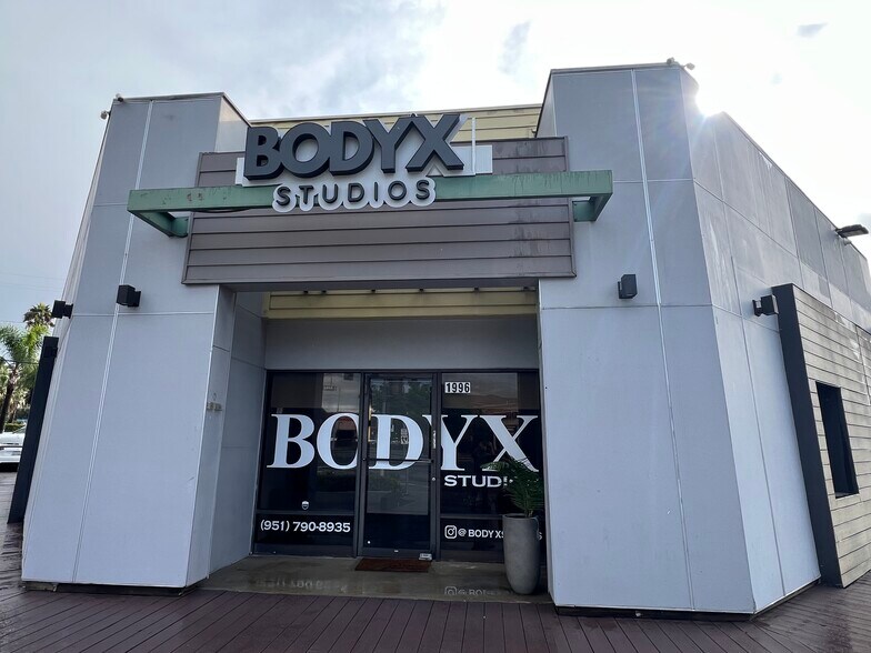 1952-1996 Indian Hill Blvd, Pomona, CA à louer - Photo de l’immeuble – Image 2 sur 7