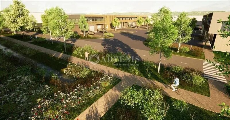 Local d’activités dans Brie-Comte-Robert à louer - Photo de l’immeuble – Image 3 sur 11